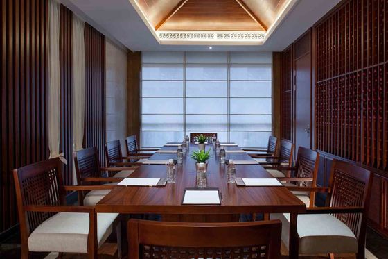 El centro turístico de los muebles de Gleville Asia sudoriental modificó los sistemas de madera del comedor para requisitos particulares