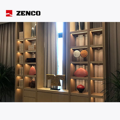 Muebles de hotel y restaurante de color blanco puro con mesa de comedor de piedra y sillas de cuero gris