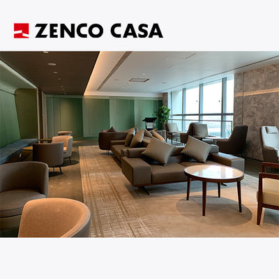 Muebles modernos para el ocio con sillas, sofás y mesas de café