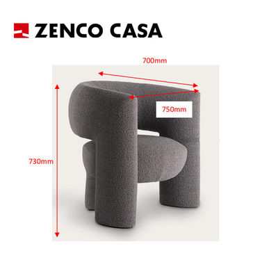 Muebles modernos de suites de hotel con cama de rey, mesa de escritura y silla de escritura, etc.